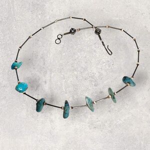 Vintage 925 Sterling Liquid Silver Necklace 7 Turquoise Chips 16" Southwest Boho